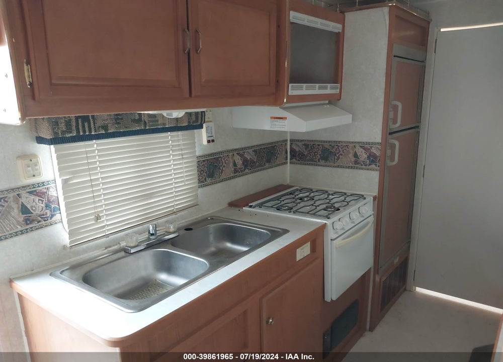 2003 TERRY OTHER VIN: 1EA5M242X32479105