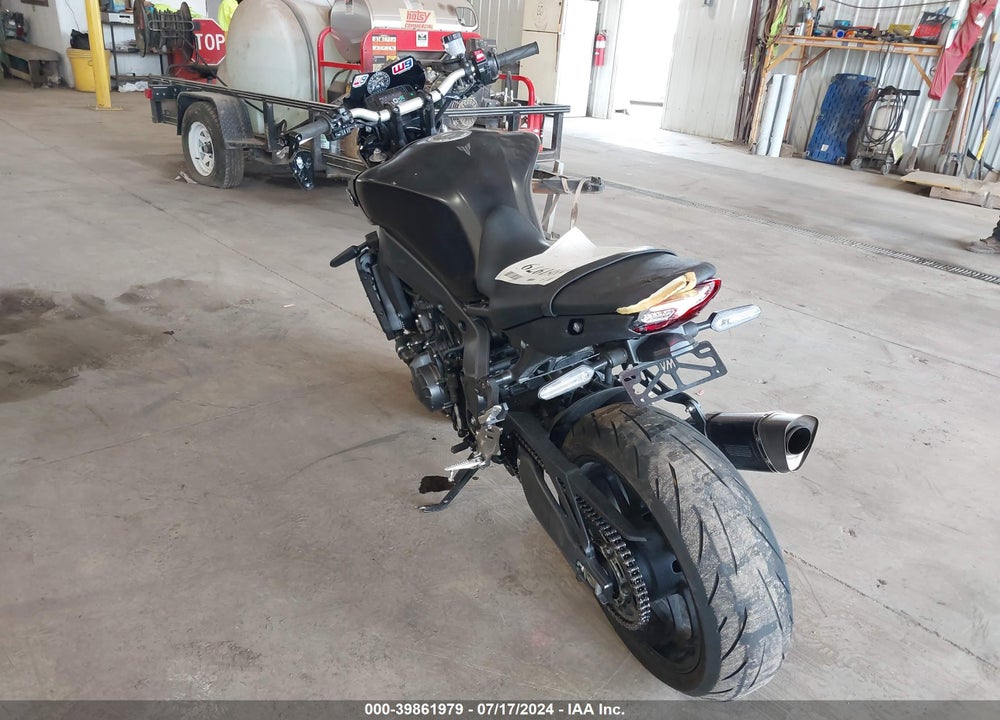 2023 YAMAHA MT09 VIN: JYARN71E0PA004447