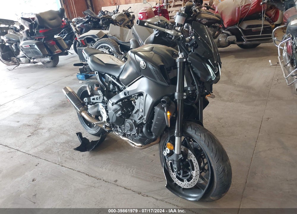 2023 YAMAHA MT09 VIN: JYARN71E0PA004447