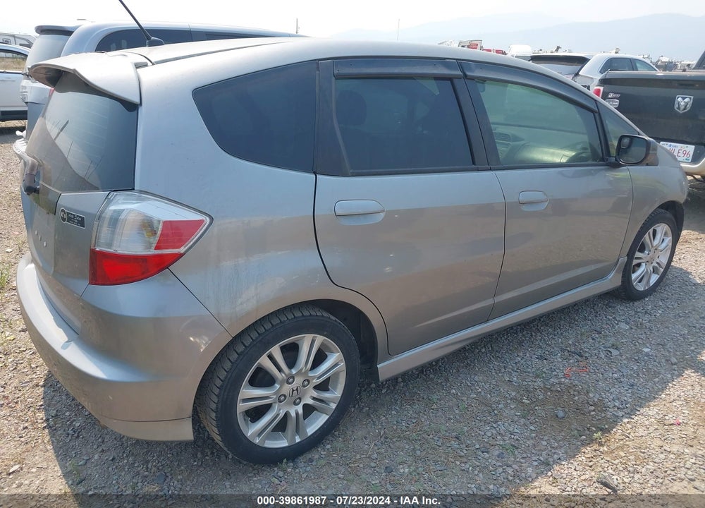 2010 HONDA FIT SPORT VIN: JHMGE8H48AS019731