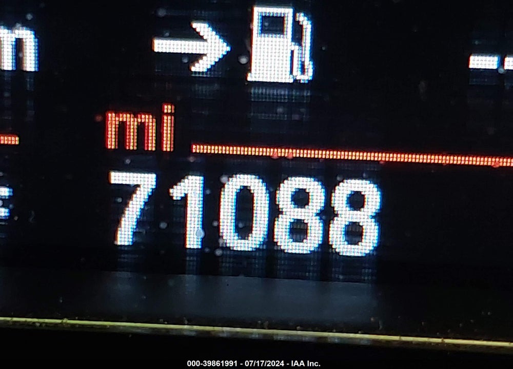 2018 BMW 320I XDRIVE VIN: WBA8E5G58JNU47213