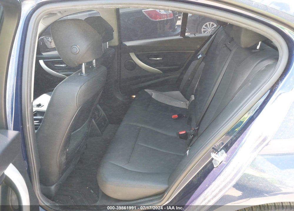 2018 BMW 320I XDRIVE VIN: WBA8E5G58JNU47213