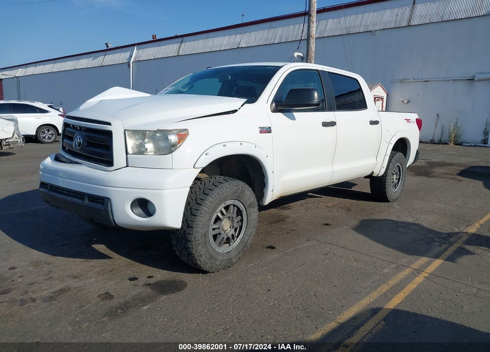 2011 TOYOTA TUNDRA GRADE 5.7L V8 VIN: 5TFDW5F1XBX158904