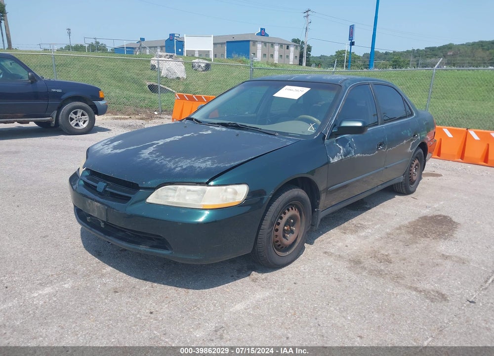 1998 HONDA ACCORD LX VIN: 1HGCG5644WA227972