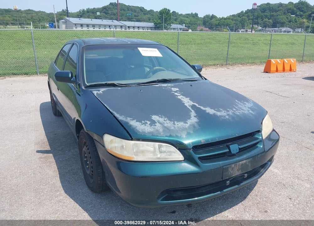 1998 HONDA ACCORD LX VIN: 1HGCG5644WA227972