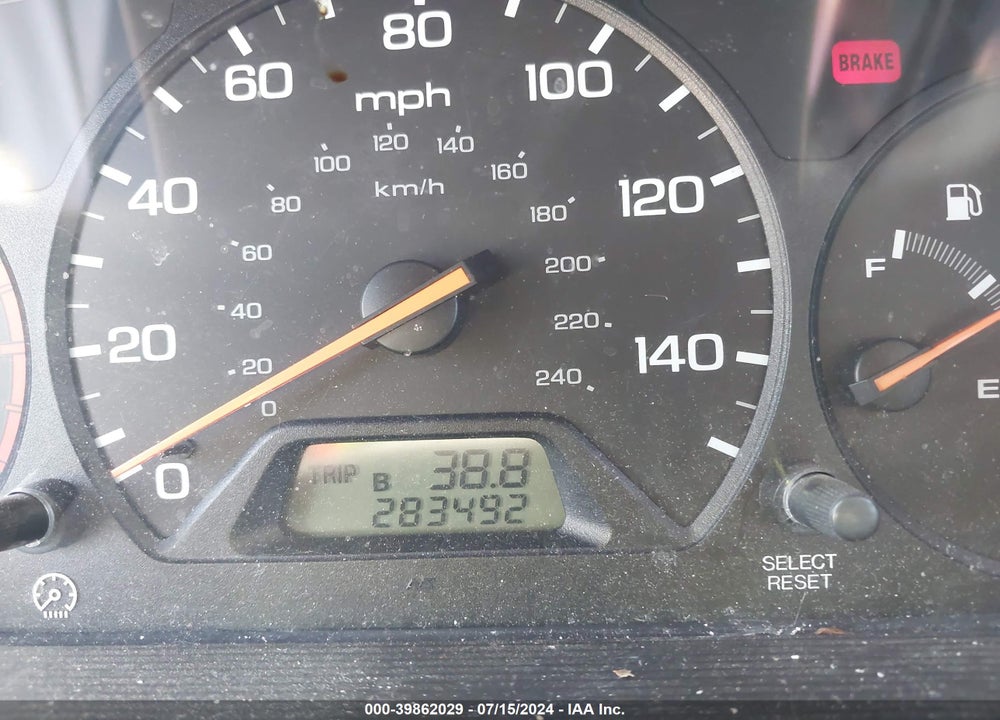 1998 HONDA ACCORD LX VIN: 1HGCG5644WA227972