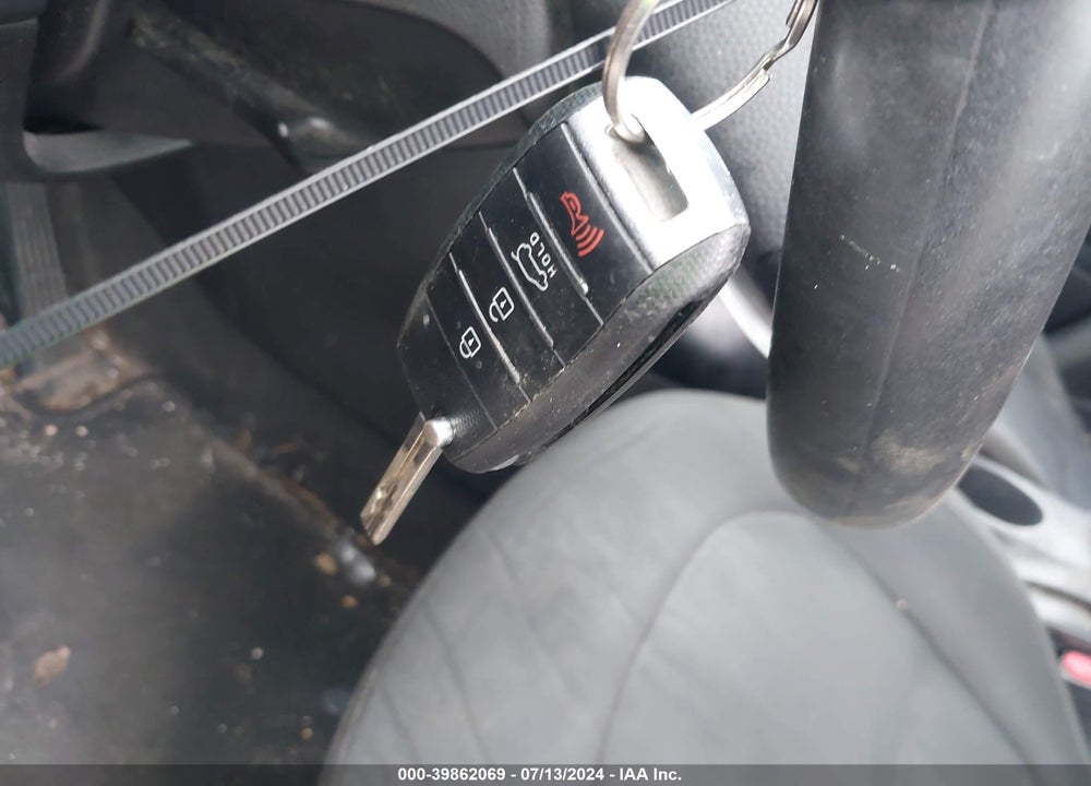 2014 KIA SOUL VIN: KNDJN2A26E7062437