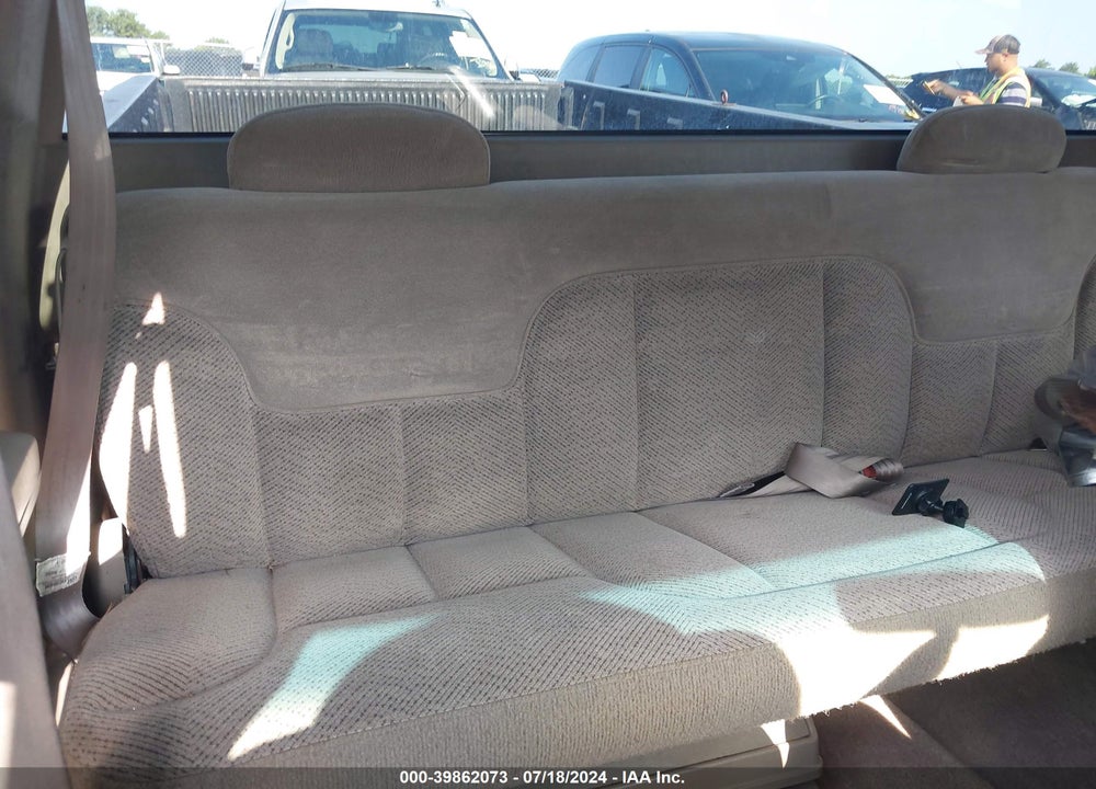 1998 GMC SIERRA 2500 SL VIN: 1GTGC29R7WE513129