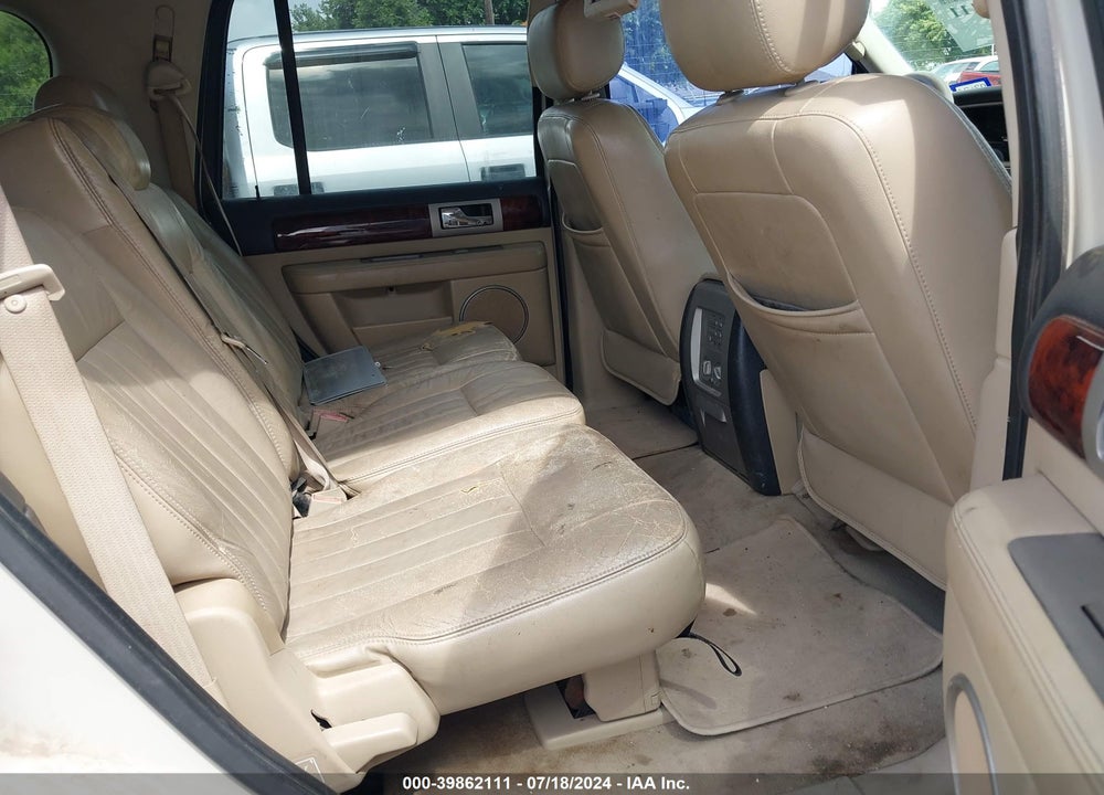 2006 LINCOLN NAVIGATOR LUXURY/ULTIMATE VIN: 5LMFU27536LJ15607