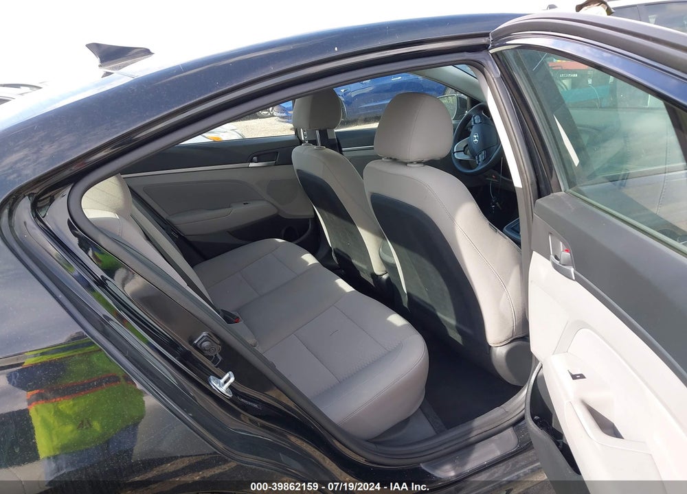 2019 HYUNDAI ELANTRA SEL VIN: 5NPD84LF9KH418886