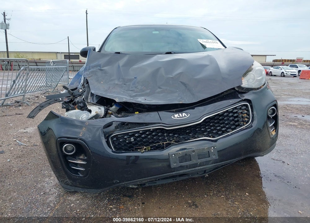 2018 KIA SPORTAGE LX VIN: KNDPMCAC8J7305798