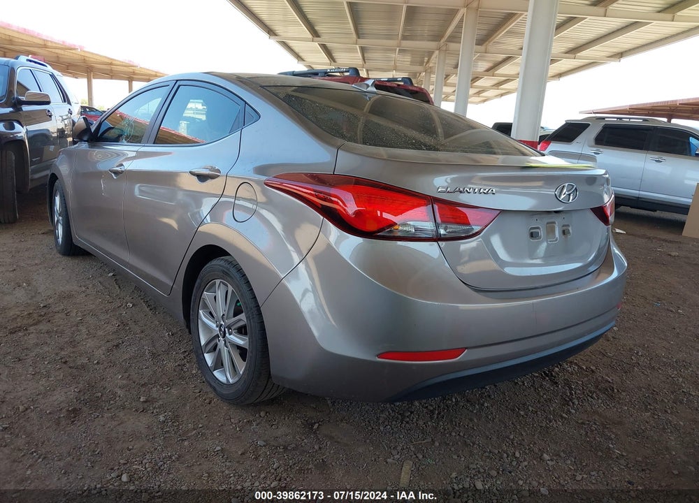 2016 HYUNDAI ELANTRA SE VIN: 5NPDH4AE2GH658492