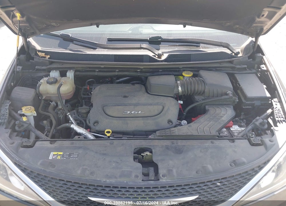 2017 CHRYSLER PACIFICA VIN: 2C4RC1BG6HR811835