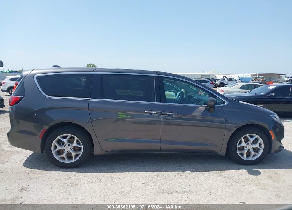 2017 CHRYSLER PACIFICA VIN: 2C4RC1BG6HR811835