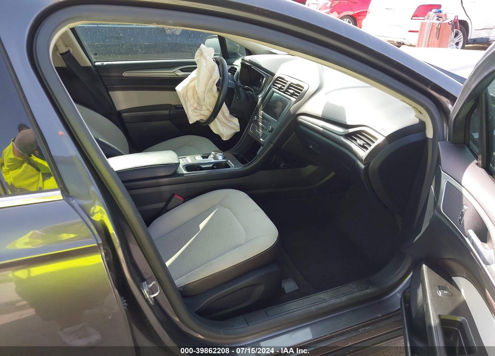2020 FORD FUSION SE VIN: 3FA6P0HD3LR229733