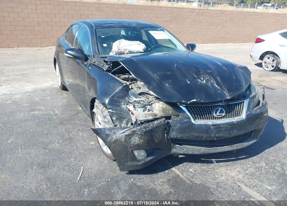 2009 LEXUS IS 250 VIN: JTHBK262395105282
