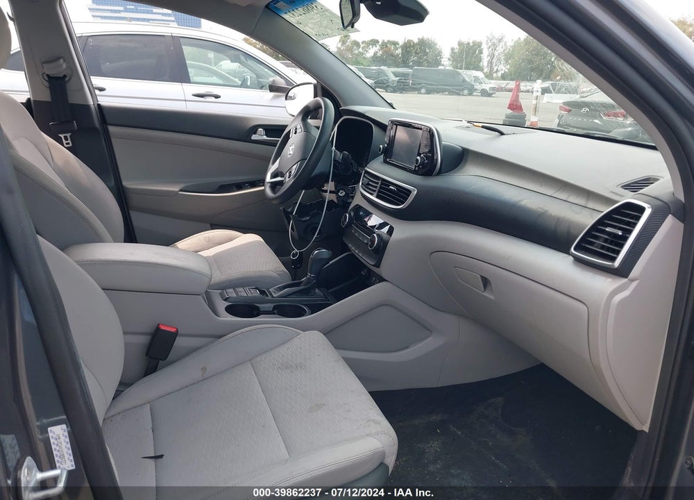 2019 HYUNDAI TUCSON SE VIN: KM8J2CA41KU886371
