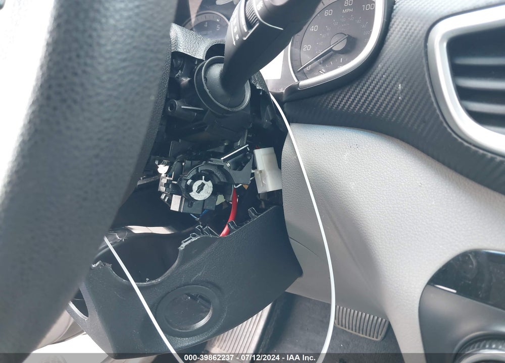 2019 HYUNDAI TUCSON SE VIN: KM8J2CA41KU886371