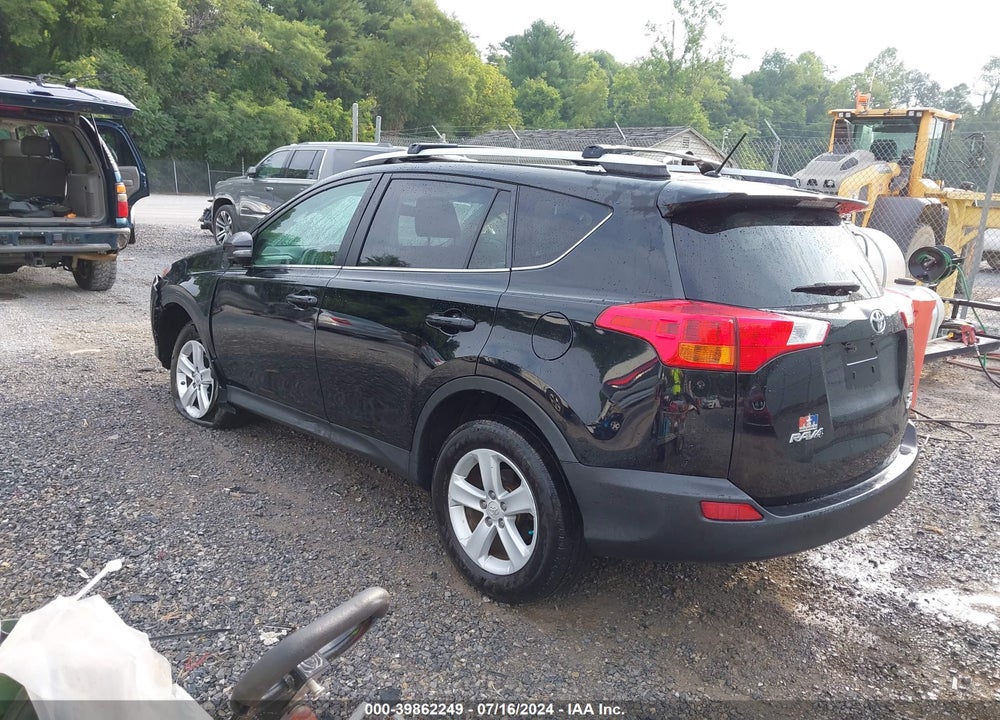 2013 TOYOTA RAV4 XLE VIN: 2T3RFREV2DW037471