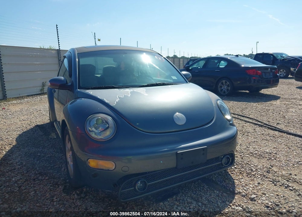 2003 VOLKSWAGEN NEW BEETLE GLX VIN: 3VWDD21C43M436102