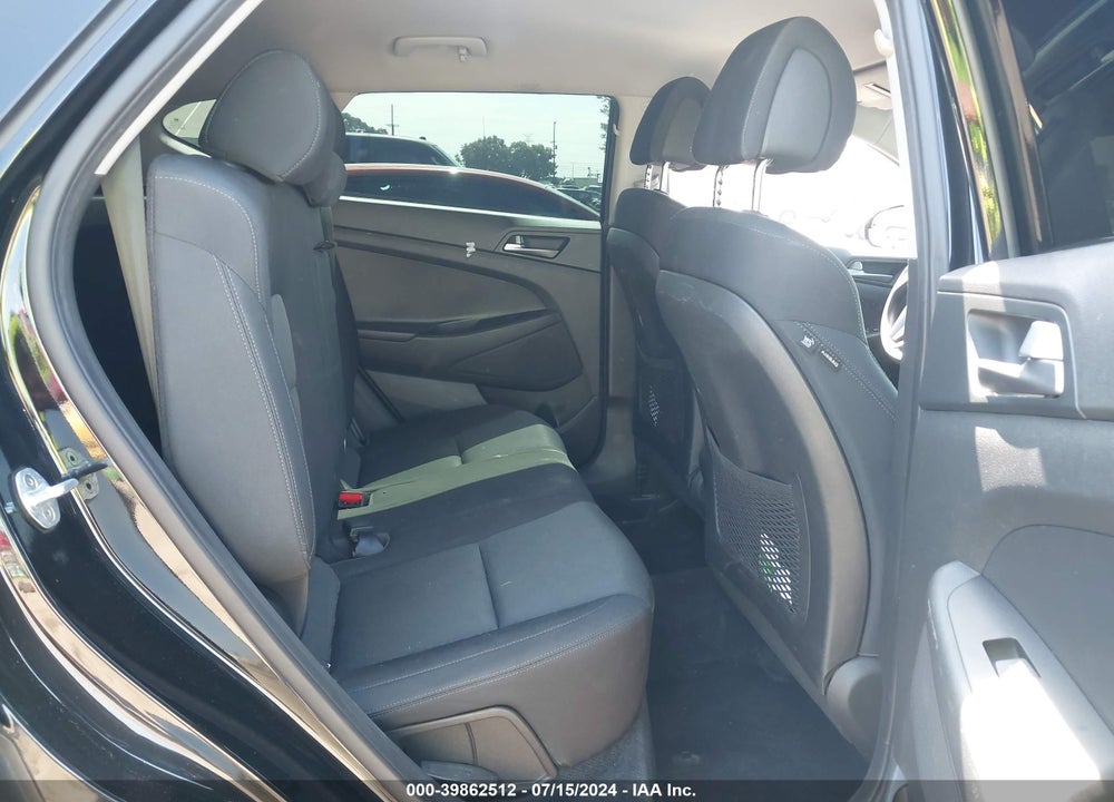 2017 HYUNDAI TUCSON SE VIN: KM8J23A4XHU535077