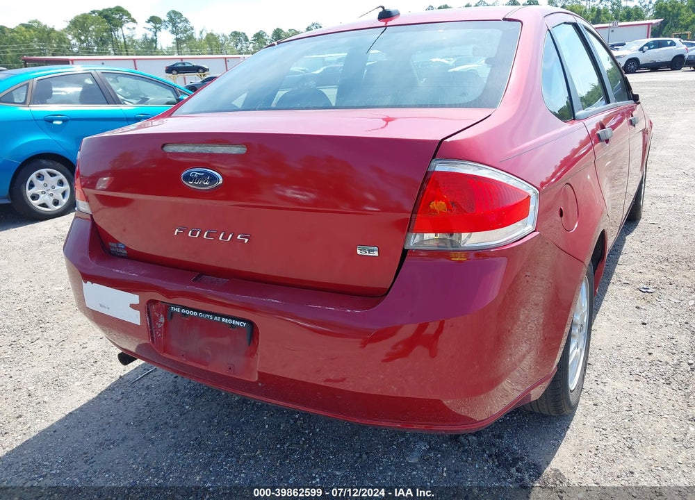 2011 FORD FOCUS SE VIN: 1FAHP3FN2BW147025