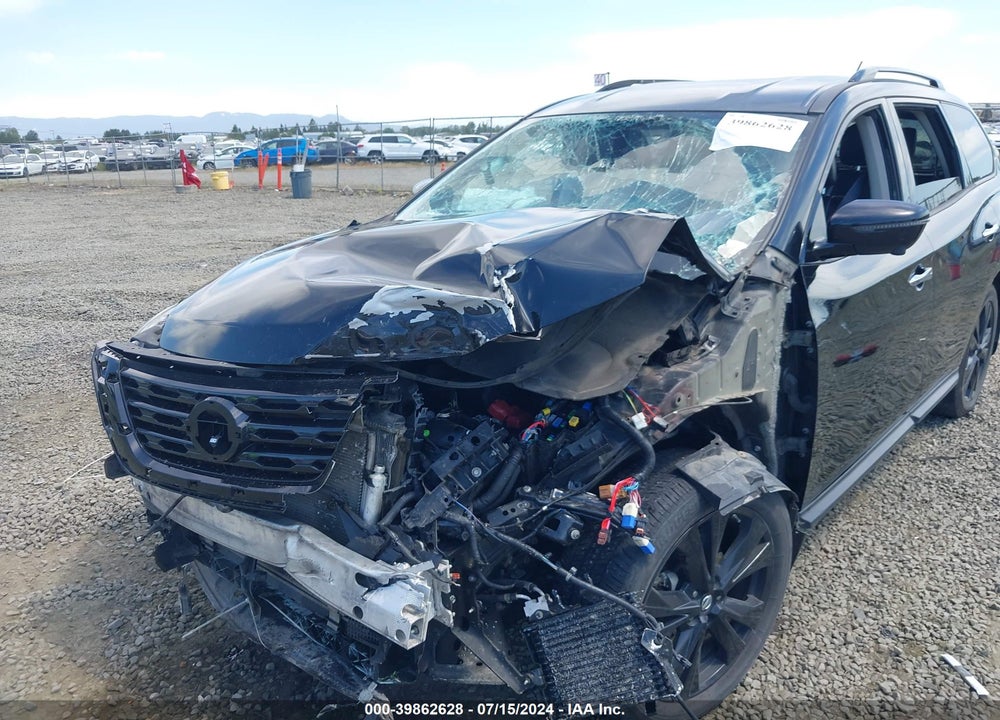 2018 NISSAN PATHFINDER SL VIN: 5N1DR2MM9JC663322
