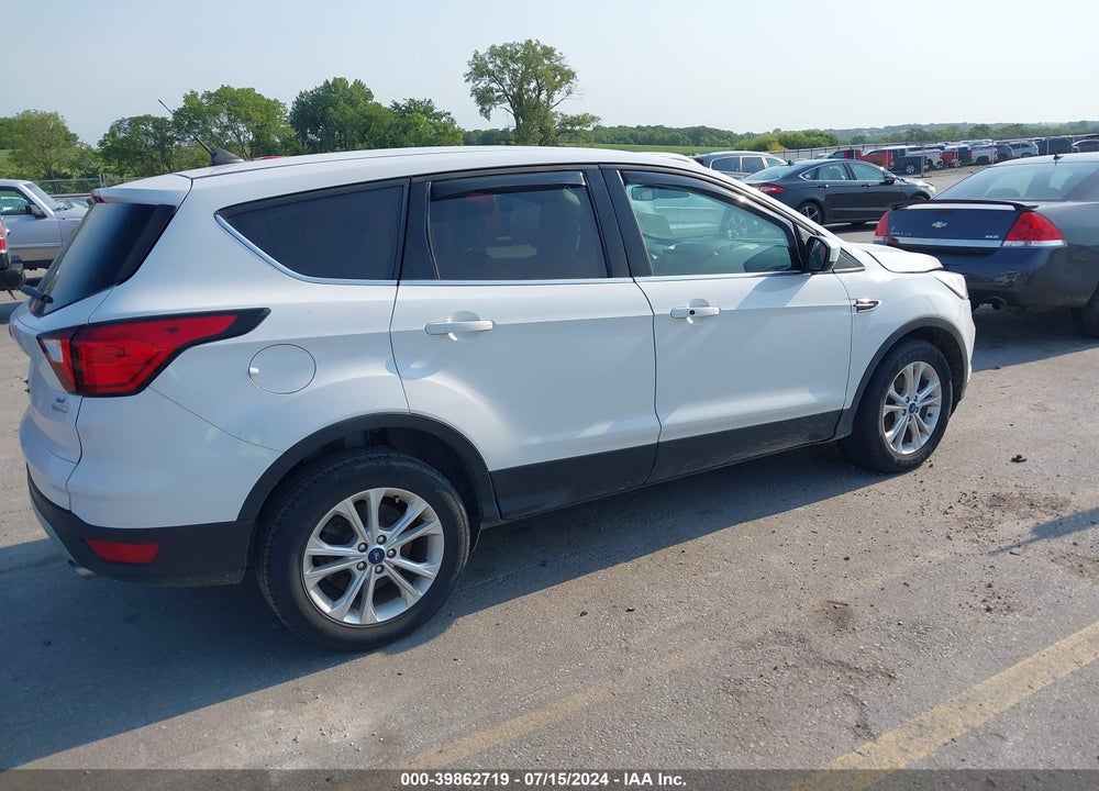 2019 FORD ESCAPE SE VIN: 1FMCU0GDXKUB65491