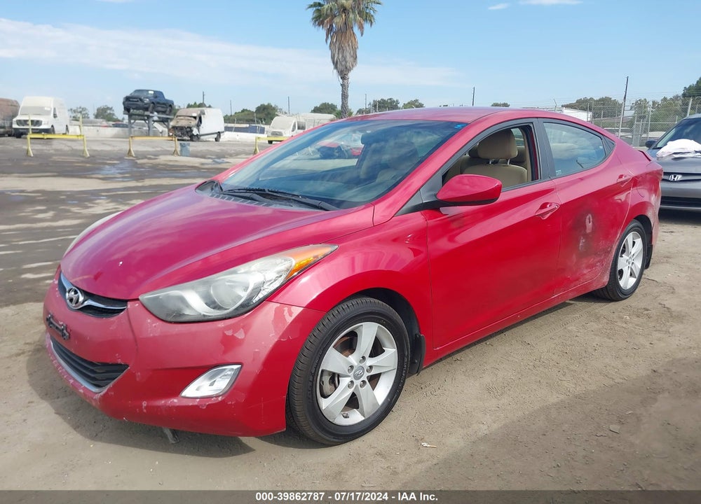 2013 HYUNDAI ELANTRA GLS VIN: KMHDH4AE6DU946917