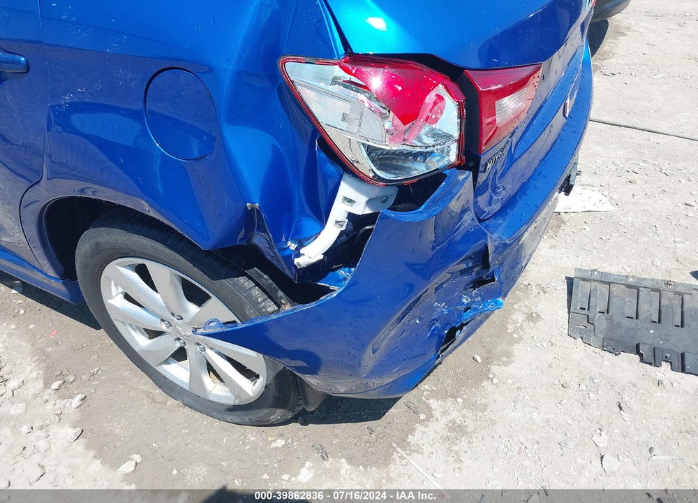 2015 MITSUBISHI OUTLANDER SPORT ES VIN: 4A4AR3AU9FE053958