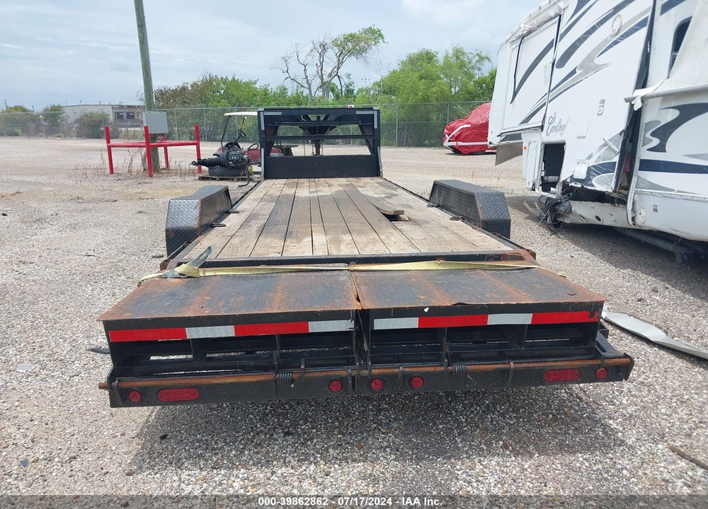 2023 EAST TEXAS LOWBOY VIN: 58SGM2626PE034299