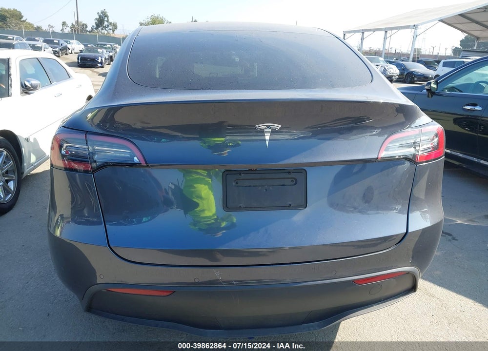2021 TESLA MODEL Y STANDARD RANGE REAR-WHEEL DRIVE VIN: 5YJYGDED8MF181356