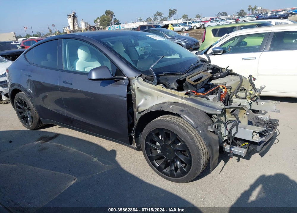2021 TESLA MODEL Y STANDARD RANGE REAR-WHEEL DRIVE VIN: 5YJYGDED8MF181356