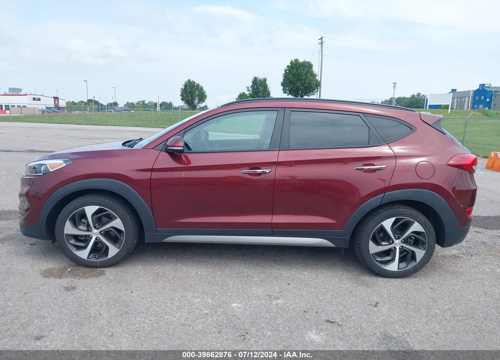 2017 HYUNDAI TUCSON LIMITED VIN: KM8J3CA22HU275883