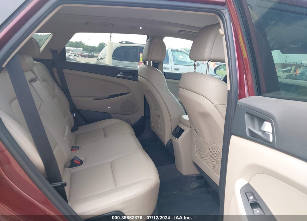 2017 HYUNDAI TUCSON LIMITED VIN: KM8J3CA22HU275883