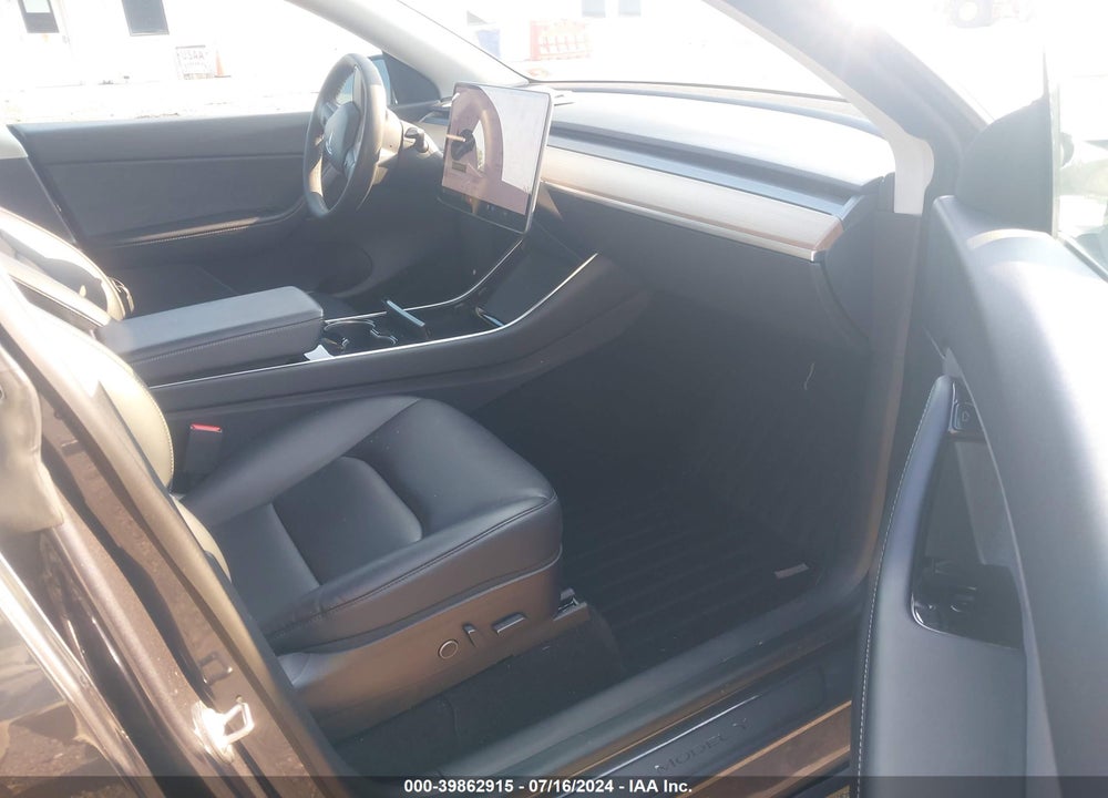 2021 TESLA MODEL Y LONG RANGE DUAL MOTOR ALL-WHEEL DRIVE VIN: 5YJYGDEE2MF068284