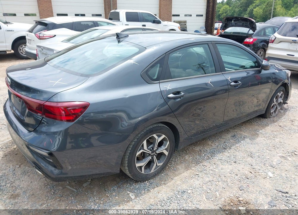 2019 KIA FORTE LXS VIN: 3KPF24ADXKE019307