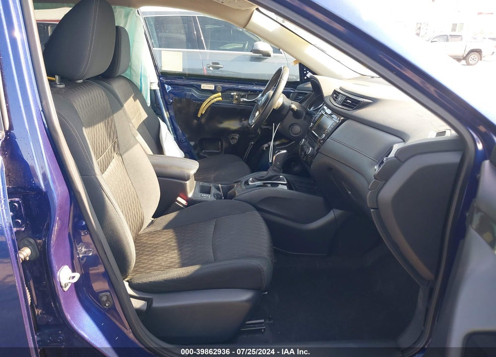 2018 NISSAN ROGUE SV VIN: 5N1AT2MT8JC723456