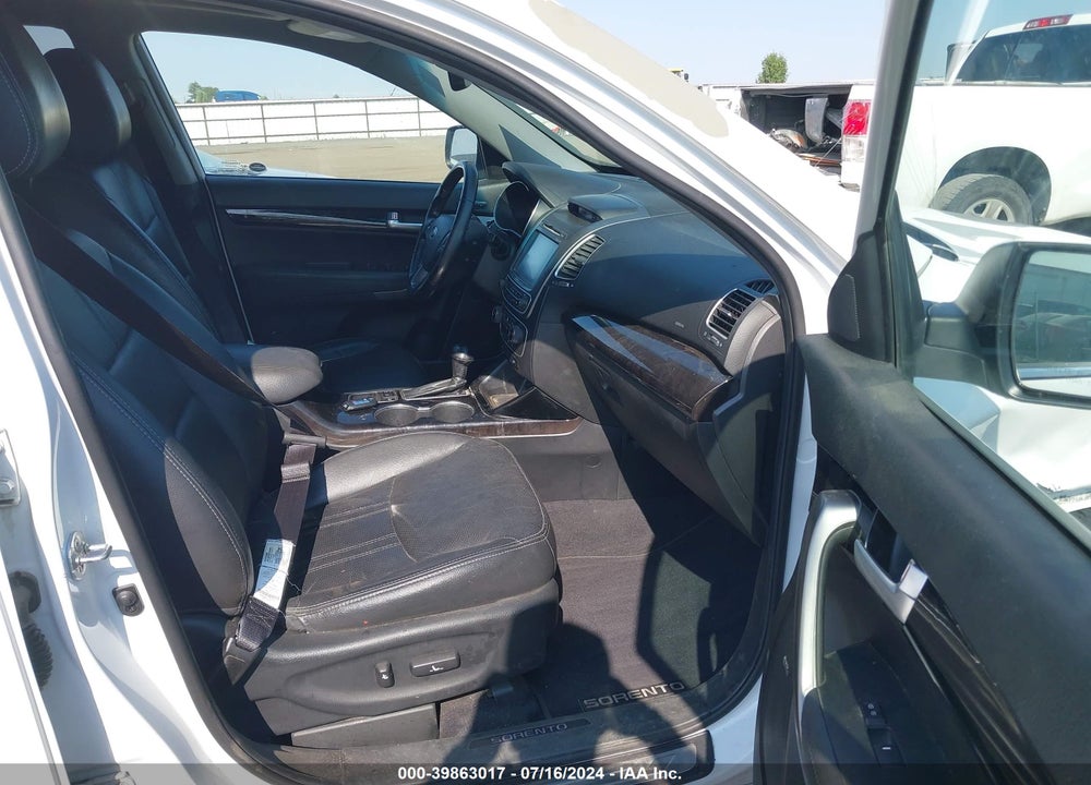 2015 KIA SORENTO SX V6 VIN: 5XYKWDA78FG553928
