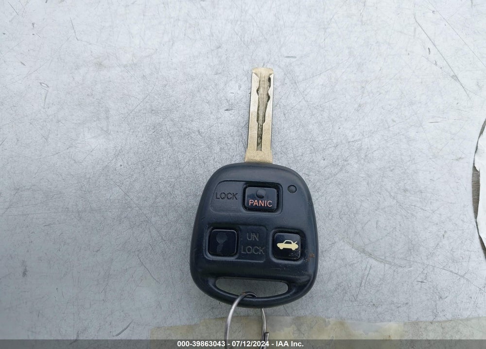 2005 LEXUS ES 330 VIN: JTHBA30GX55090402