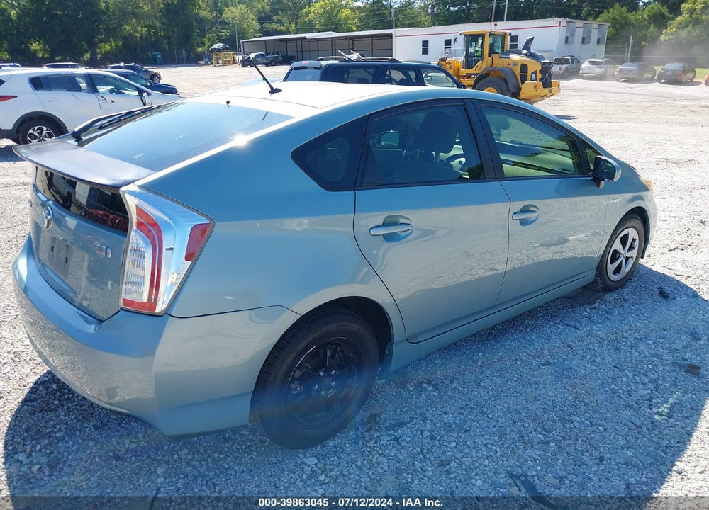 2014 TOYOTA PRIUS TWO VIN: JTDKN3DUXE1735207