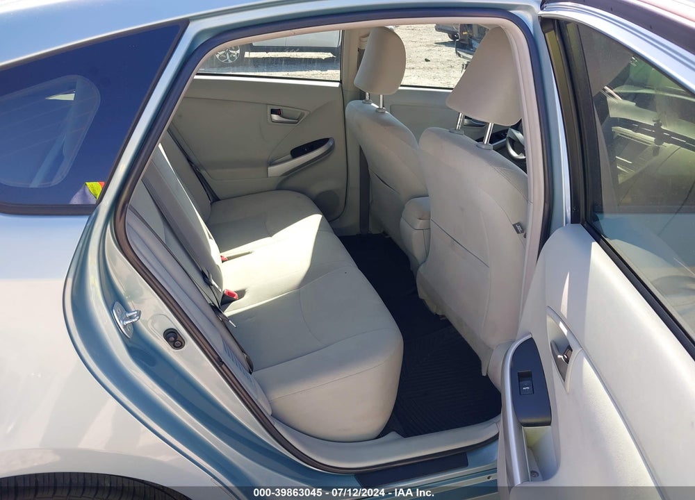 2014 TOYOTA PRIUS TWO VIN: JTDKN3DUXE1735207