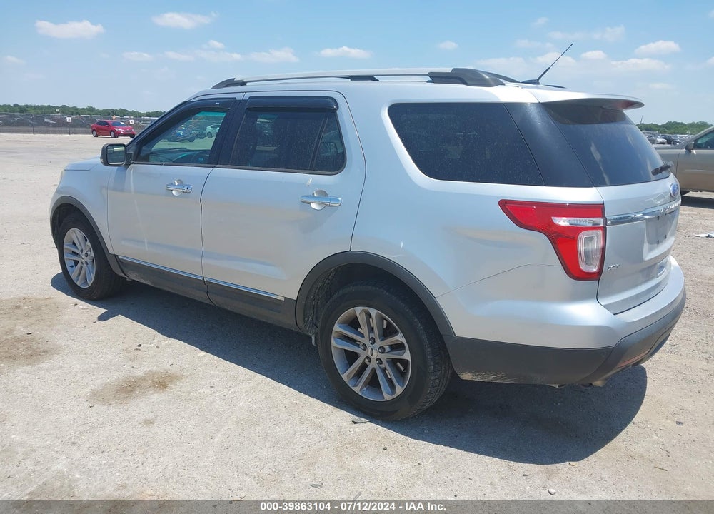 2011 FORD EXPLORER XLT VIN: 1FMHK8D88BGA78110