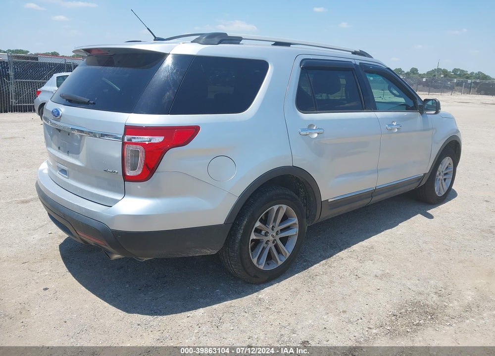 2011 FORD EXPLORER XLT VIN: 1FMHK8D88BGA78110