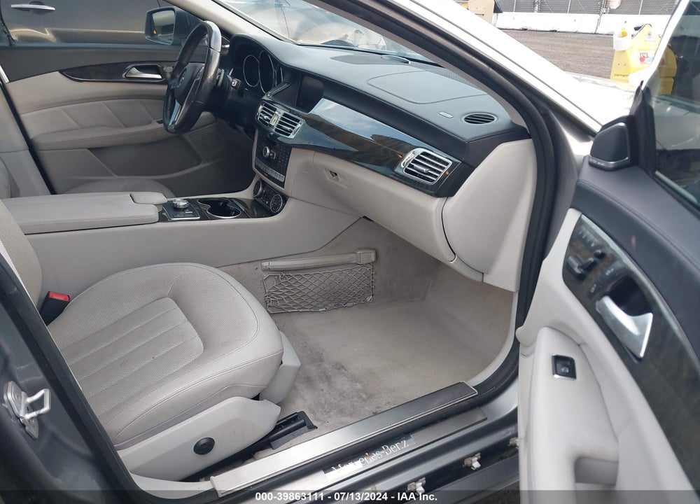 2014 MERCEDES-BENZ CLS 550 VIN: WDDLJ7DB2EA109596