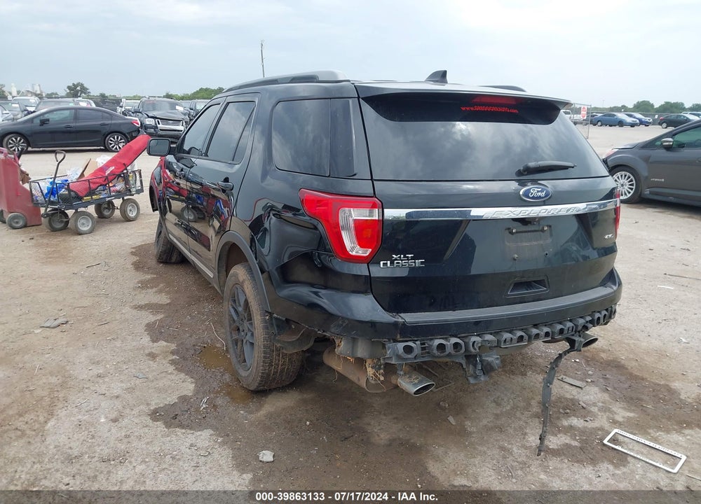 2018 FORD EXPLORER XLT VIN: 1FM5K8D88JGA75323