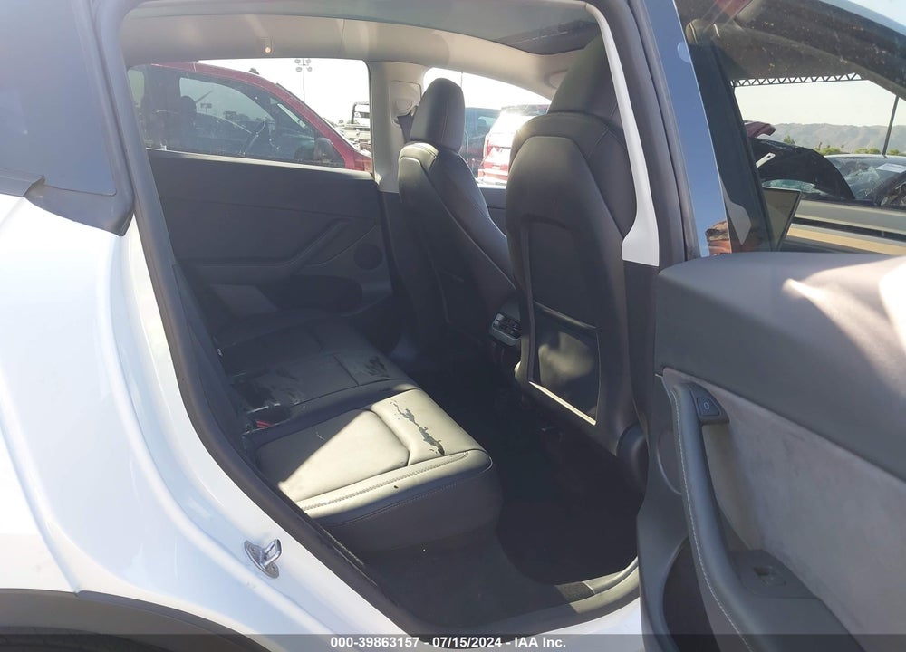2023 TESLA MODEL Y AWD/LONG RANGE DUAL MOTOR ALL-WHEEL DRIVE VIN: 7SAYGDEE8PF872208