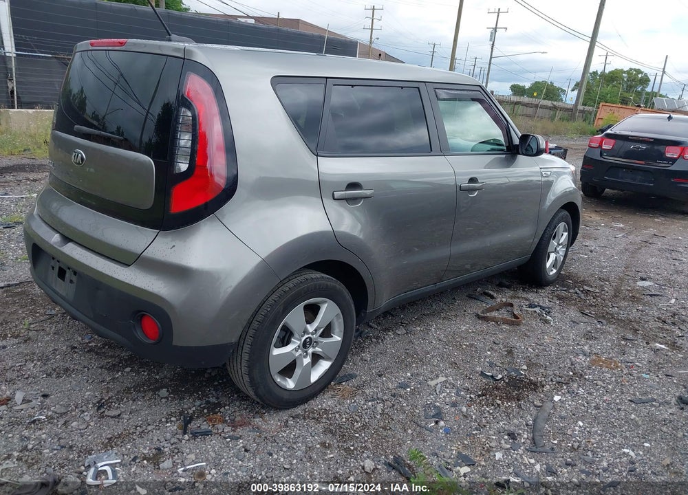 2017 KIA SOUL VIN: KNDJN2A2XH7496445