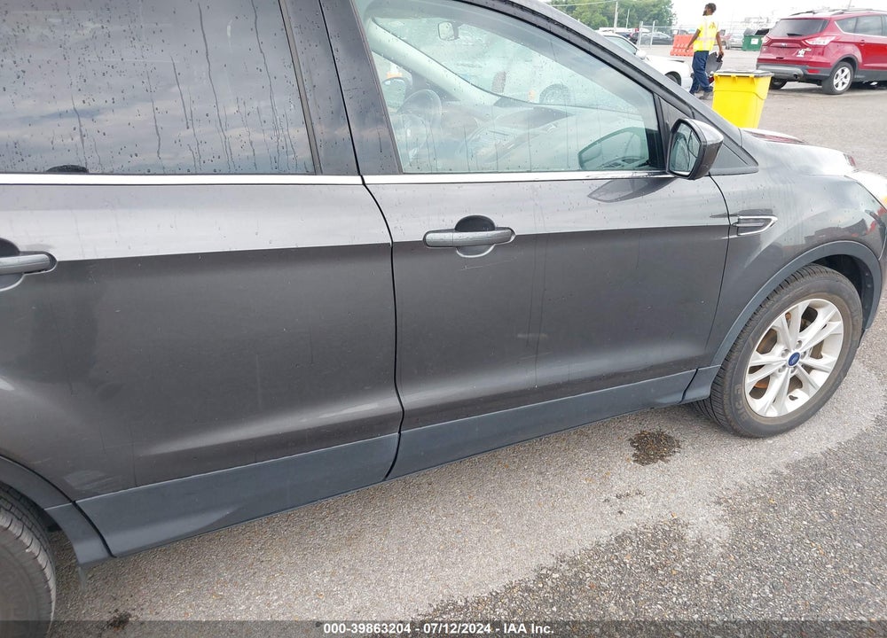 2017 FORD ESCAPE SE VIN: 1FMCU0GD7HUA75983