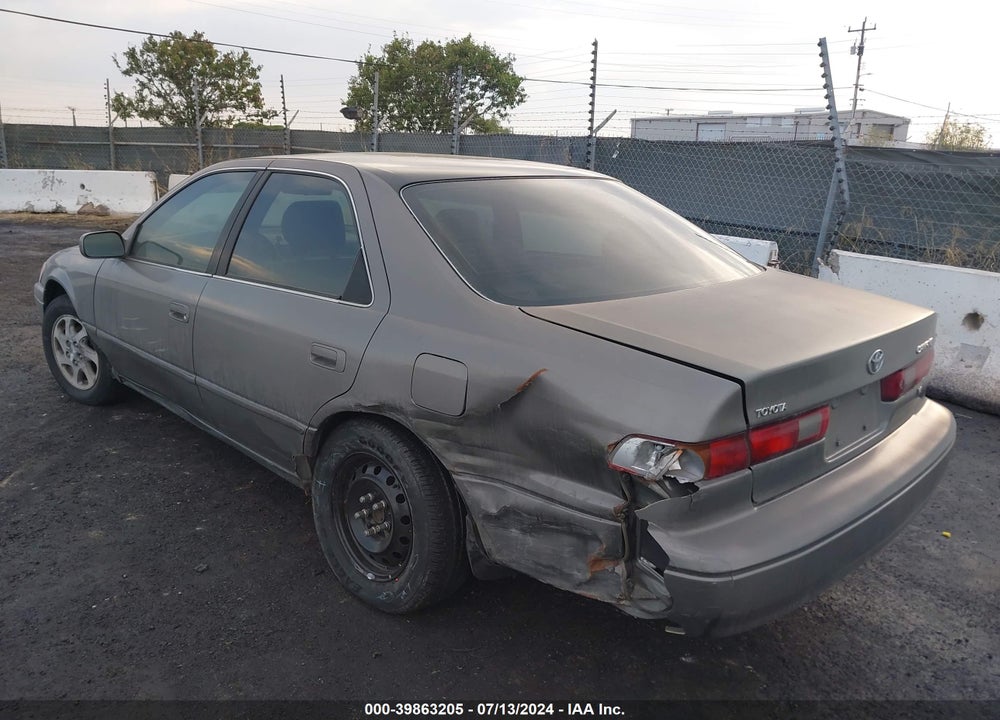 1998 TOYOTA CAMRY XLE V6 VIN: JT2BF28K9W0111804